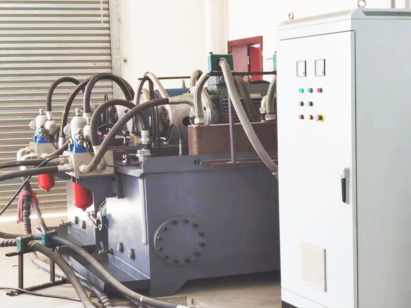 汽车底盘实验室高压油站